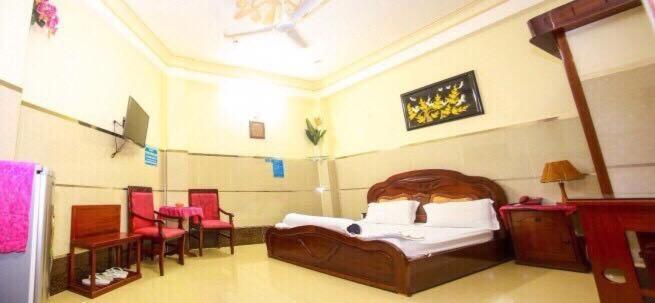 Tan Dat Hoa Hotel & Massage Хошимин Экстерьер фото
